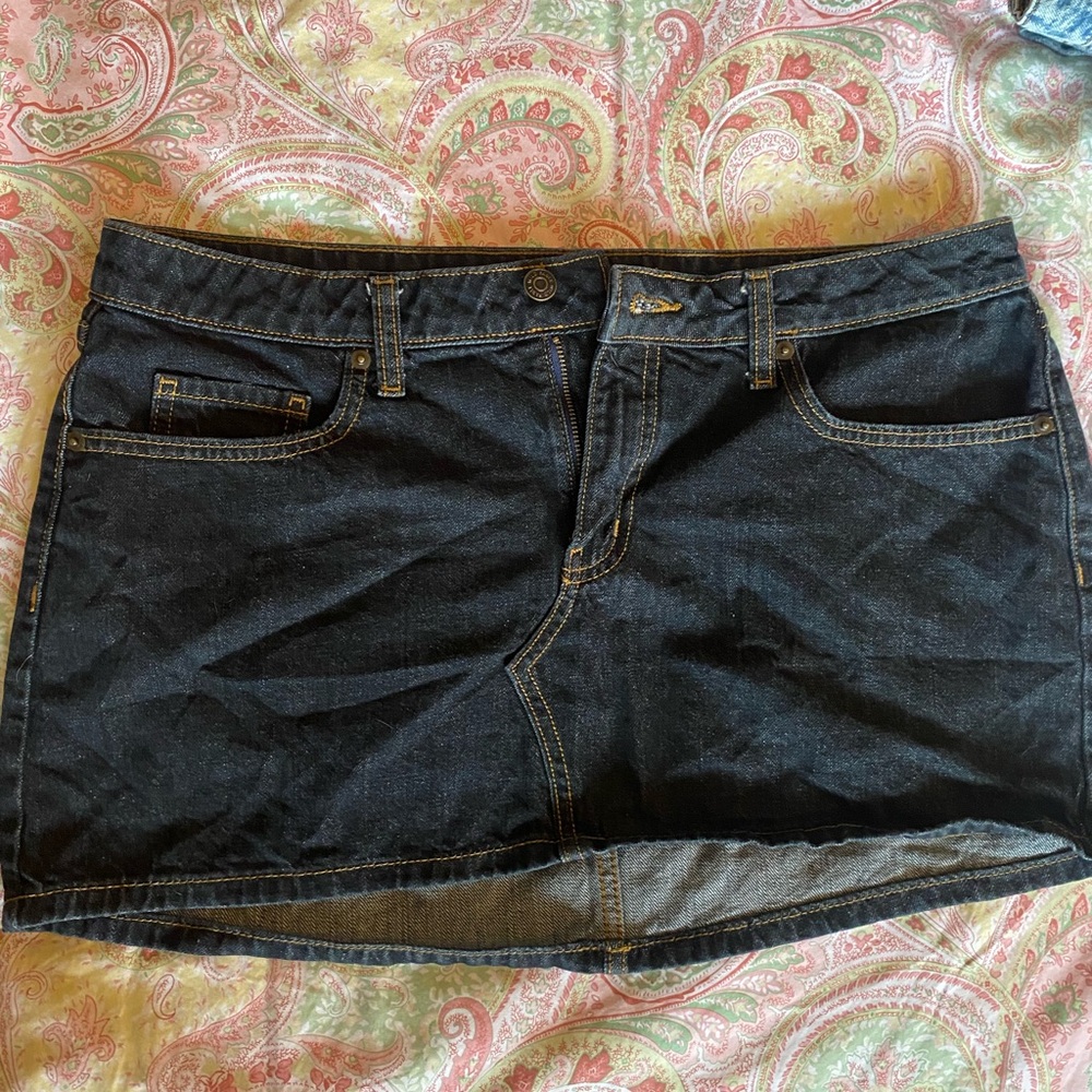 Y2K Dark Wash Denim Mini Skirt🐾